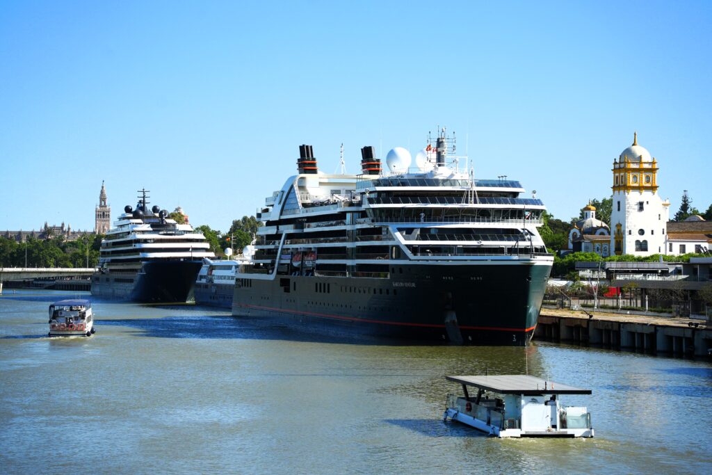 El Puerto de Sevilla inicia la temporada de cruceros de otoño con una previsión de 16 escalas