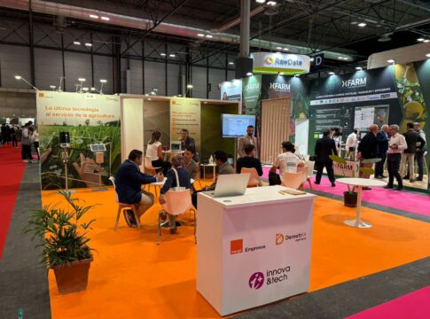 DemetrIA y Orange colaboran en la digitalización del campo español y presentan su propuesta en Fruit Attraction 2025