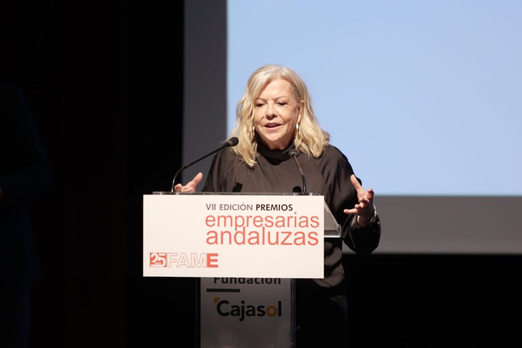 ACTO DE ENTREGA DE LA VII EDICIÓN DE LOS PREMIOS “EMPRESARIAS ANDALUZAS”, ORGANIZADOS POR LA FEDERACIÓN ANDALUZA DE MUJERES EMPRESARIAS.