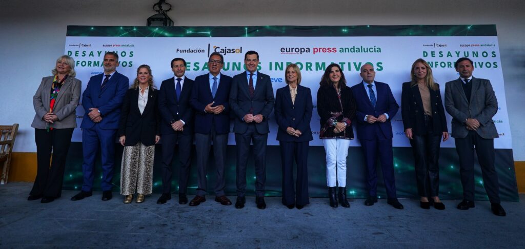 Moreno revela que, a final de año, Andalucía tendrá por primera vez más autónomos que parados