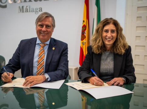 La Cámara y Málaga Comercio firman un convenio para impulsar la competitividad y modernización del comercio malagueño