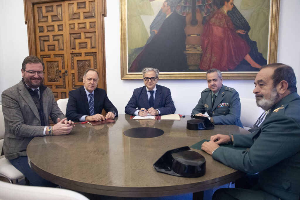 La Diputación de Córdoba y la Fundación de la Guardia Civil llevarán la formación en ciberseguridad al sector empresarial de la provincia