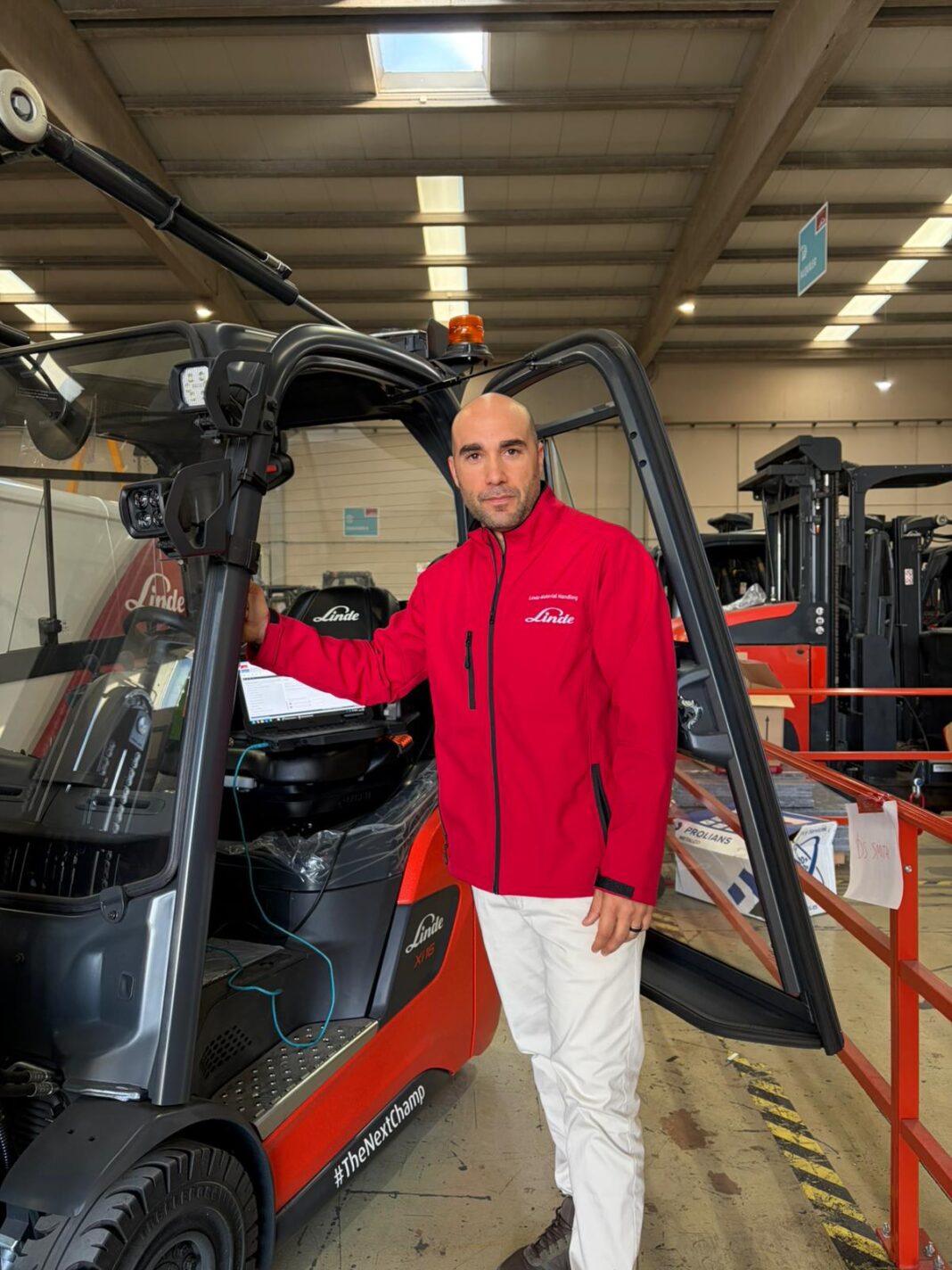 Alexis Montilla (Director Regional Zona Sur de Linde Material Handing Ibérica): “Escuchar al cliente es el punto de partida de toda innovación industrial”