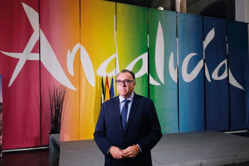 Arturo Bernal (CONSEJERO DE TURISMO Y ANDALUCÍA EXTERIOR DE LA JUNTA DE ANDALUCÍA): “Andalucía es un destino con estabilidad institucional, planificación estratégica y un modelo turístico rentable”