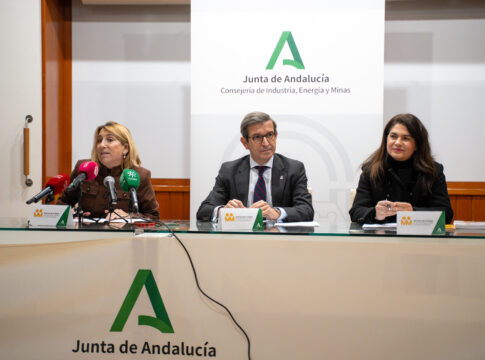 La Junta organiza actos con más de 100 mujeres para acortar la brecha de género en los sectores industrial, energético y minero