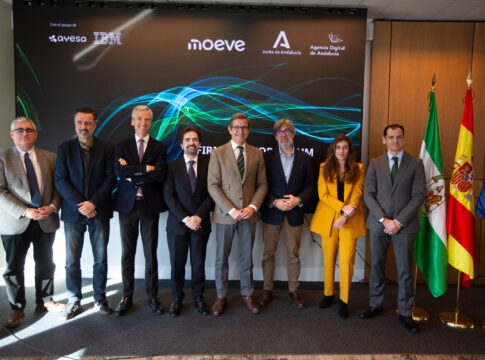 Moeve y la Agencia Digital de Andalucía se alían para impulsar la computación cuántica