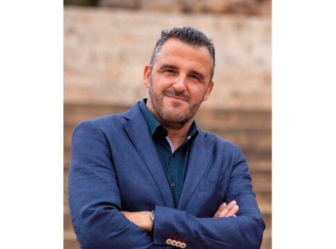 "Andalucía hacia la gran metrópoli" y el empeño de algunos de ponerle puertas al campo