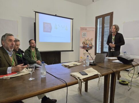 La agricultura y ganadería regenerativa llegan a Doñana: comienza su primer foro en El Rocío, corazón de Doñana