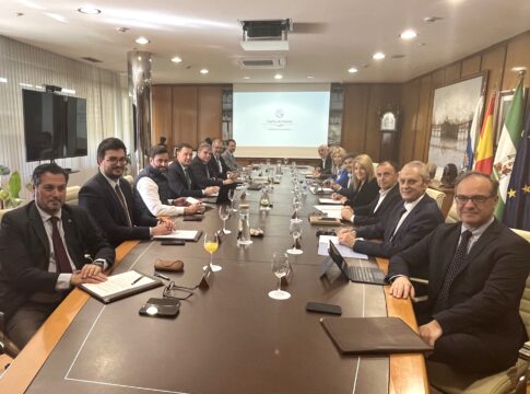 El Puerto de Huelva bonifica las buenas prácticas ambientales y los servicios de calidad