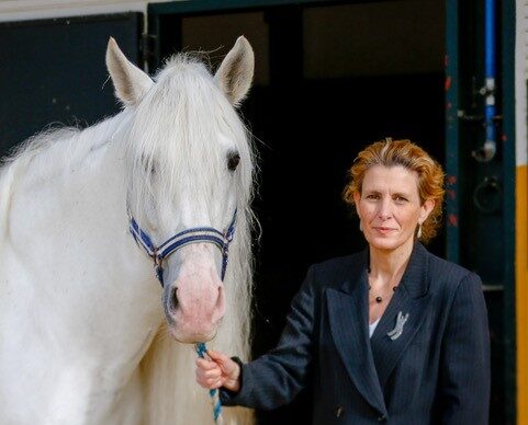 Judit Anda Ugarte (Presidenta Consejera Delegada Yeguada Cartuja): “Conservamos cinco siglos de tradición del caballo cartujano y difundimos su valor cultural”