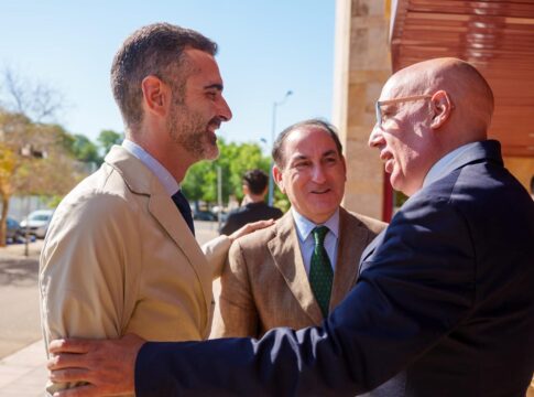 Fernández-Pacheco destaca la economía azul como “una gran oportunidad de futuro para Andalucía”