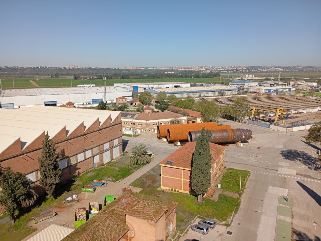 La Zona Franca de Sevilla impulsa la adaptación del Polígono Astilleros para el tránsito de piezas industriales de grandes dimensiones