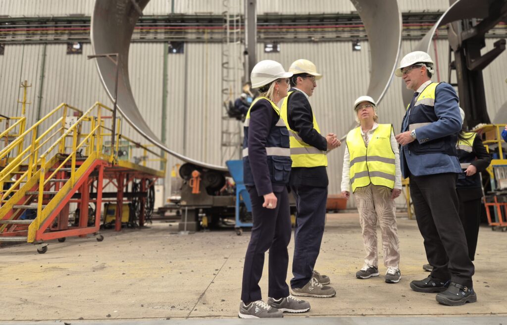 Una delegación diplomática de Panamá visita la Zona Franca de Sevilla para conocer su potencial industrial y logístico