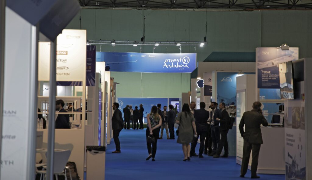 La presencia de 11 comunidades autónomas refuerza el papel de ADM Sevilla como el evento de referencia del negocio aeroespacial en España