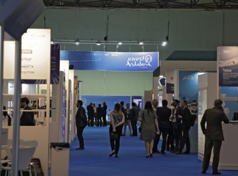La presencia de 11 comunidades autónomas refuerza el papel de ADM Sevilla como el evento de referencia del negocio aeroespacial en España