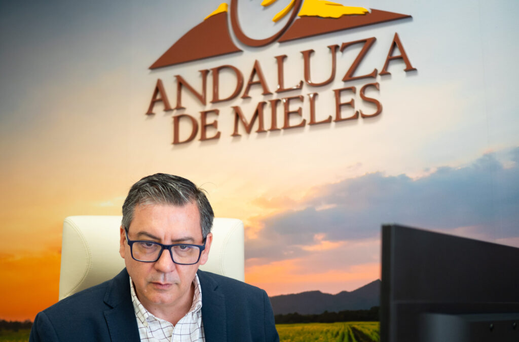 Antonio Ramírez: “Queremos transformar la miel en un ingrediente habitual dentro del mundo gastronómico”