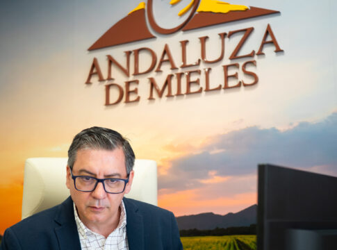 Antonio Ramírez: “Queremos transformar la miel en un ingrediente habitual dentro del mundo gastronómico”