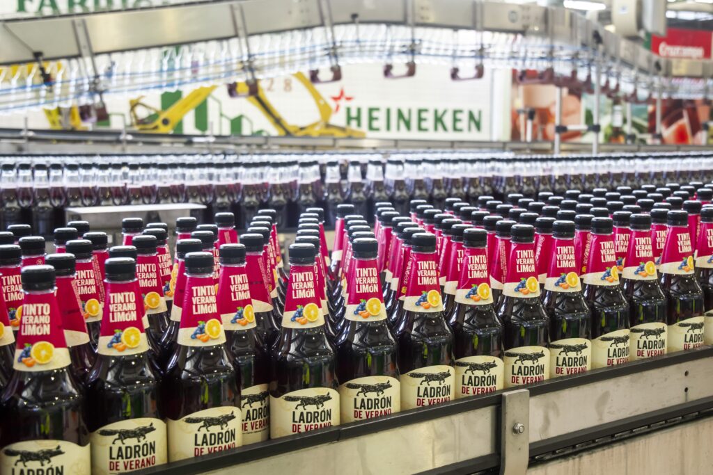 HEINEKEN España refuerza su apuesta por Jaén con un nuevo tren de envasado y un nuevo formato para Ladrón de Verano