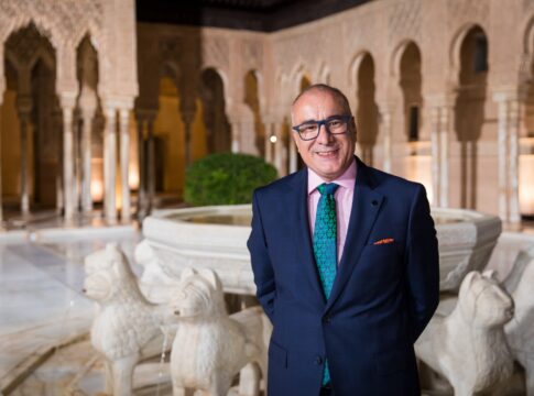 "La Alhambra quiere ser no solo un monumento admirado, sino también un agente activo de cambio"