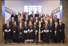 El Colegio de Procuradores de Sevilla celebra la jura de nuevos colegiados y homenajea a los profesionales que cumplen 25 años de servicio