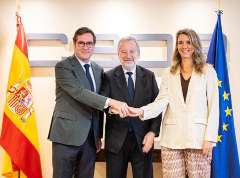 CEOE, CEPYME y CaixaBank movilizan 50.000 millones en financiación para empresas y pymes