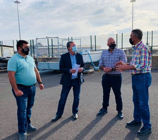 Acuerdo entre Cabildo y La Autoridad Portuaria de Las Palmas para la ampliación del espacio dedicado a deportes náuticos en el muelle de Puerto del Rosario