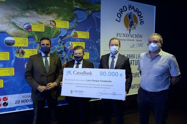 La Fundación “la Caixa”, CaixaBank y Loro Parque Fundación colaborarán para impulsar la educación ambiental