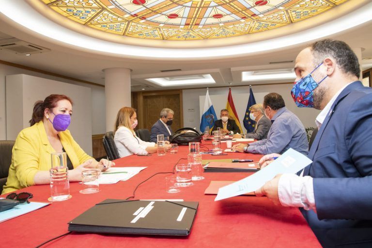 Aprobada una modificación de crédito para invertir 18 millones de euros en infraestructuras educativas y deportivas