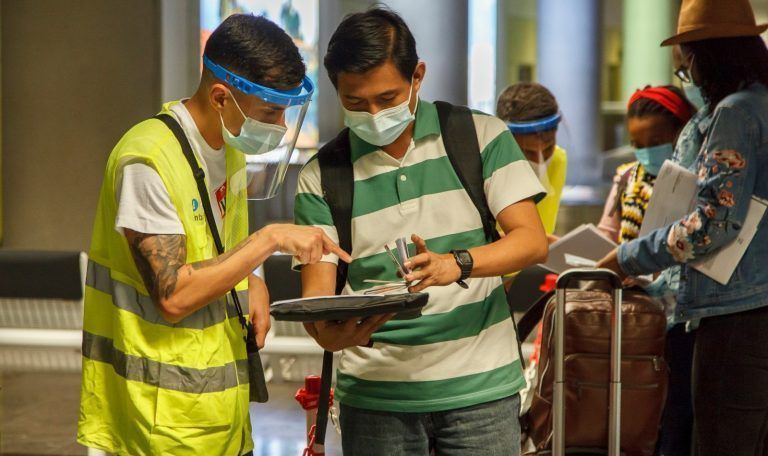 Sanidad excluye la prueba COVID-19 a las personas vacunadas que entren a Canarias desde otras comunidades autónomas