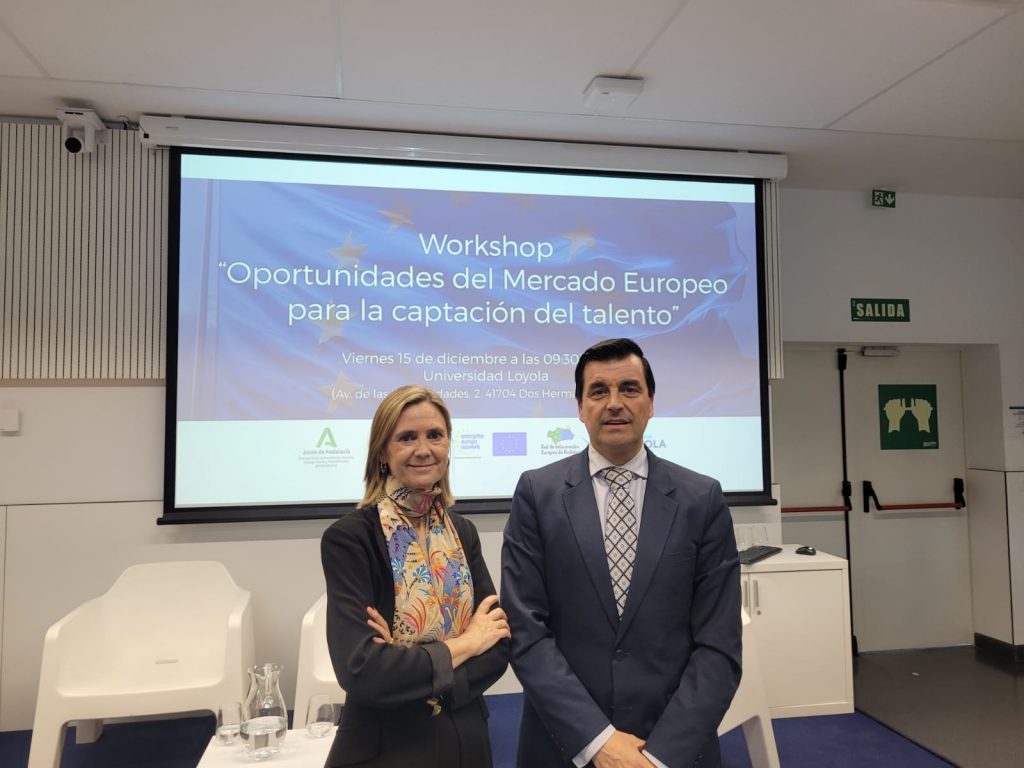 Mercedes León y Francisco José Pérez-Fresquet, durante la jornada.