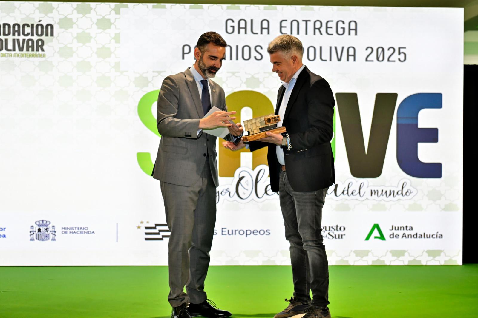 El 77% de los aceites de oliva virgen extra galardonados en los Premios ...